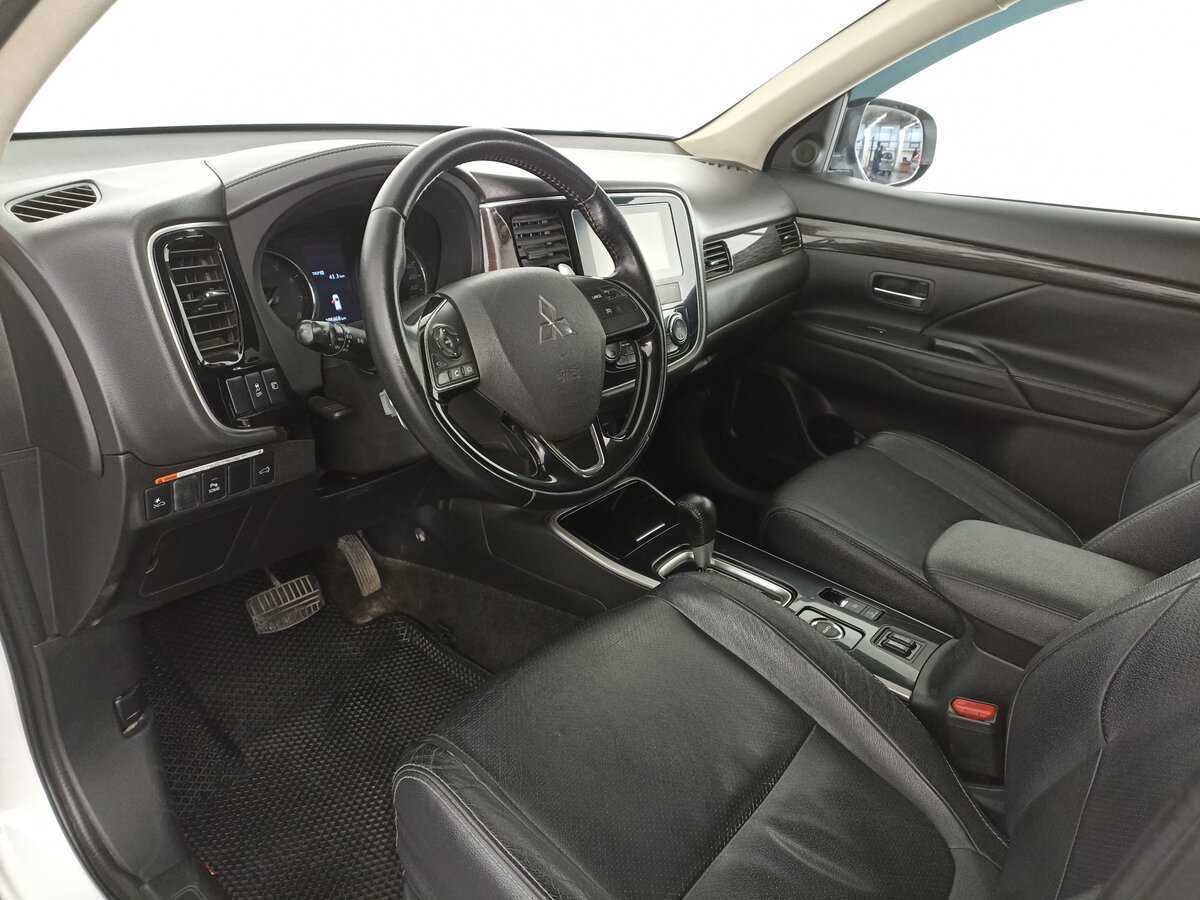 Купить Mitsubishi Outlander, 2017, 188 467 км, фото №14