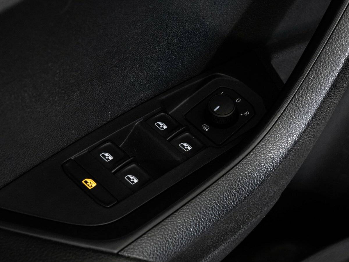 Купить Skoda Karoq, 2021, 95 902 км, фото №15