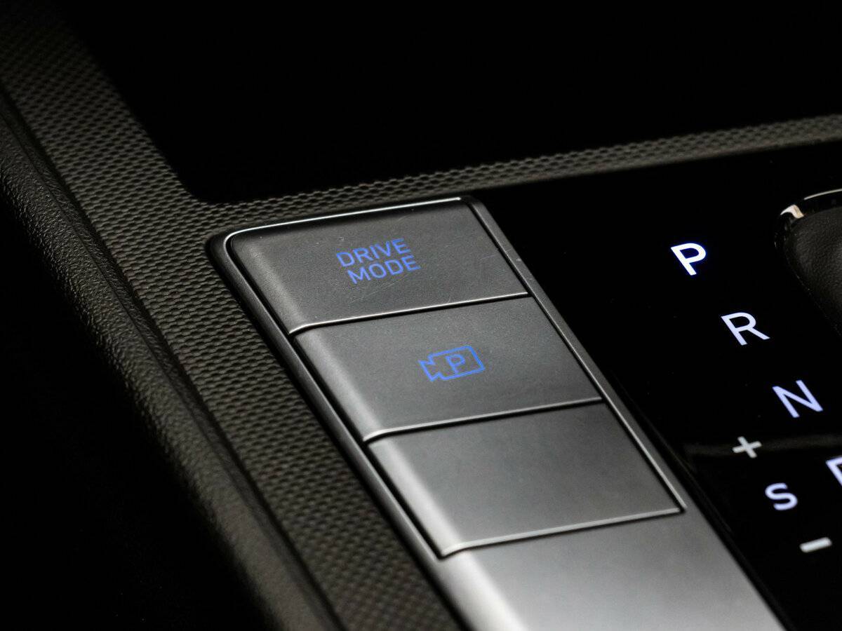 Купить Hyundai Elantra, 2021, 43 121 км, фото №18