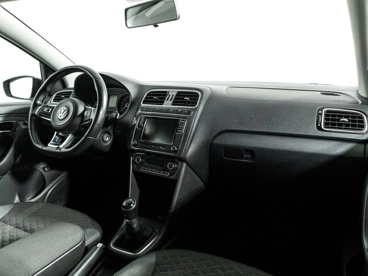 Купить Volkswagen Polo, 2018, 81 927 км, фото №9