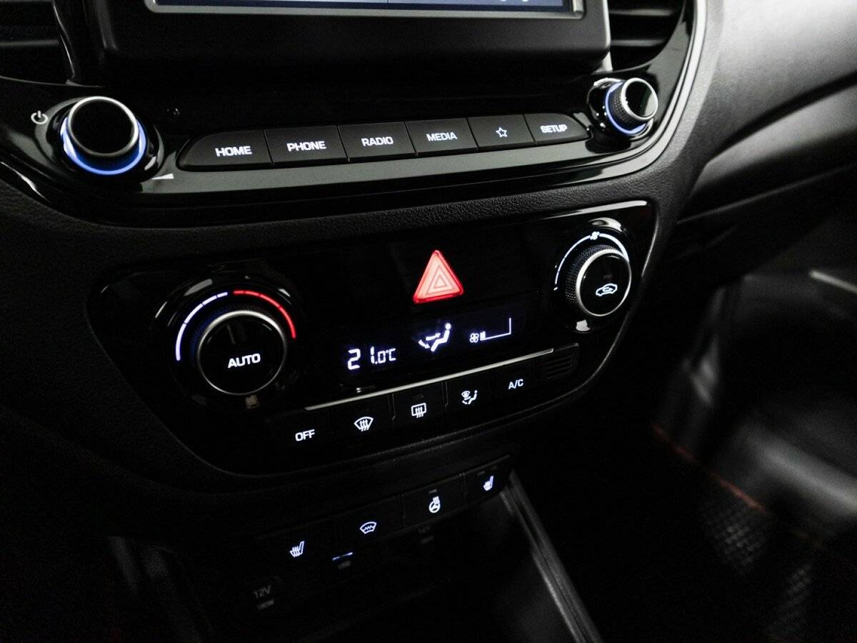 Купить Hyundai Solaris, 2020, 99 096 км, фото №17