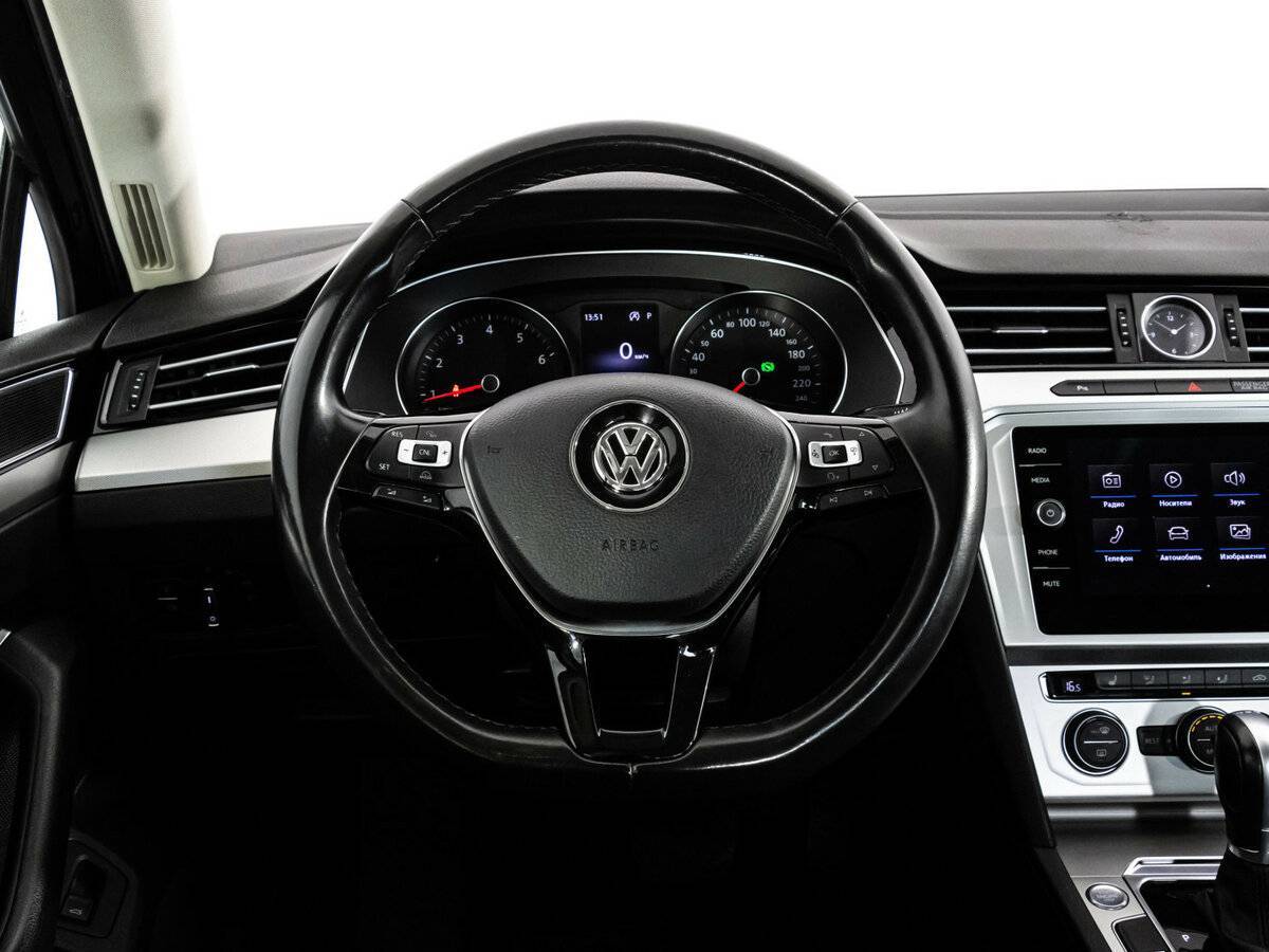 Купить Volkswagen Passat, 2018, 107 332 км, фото №11