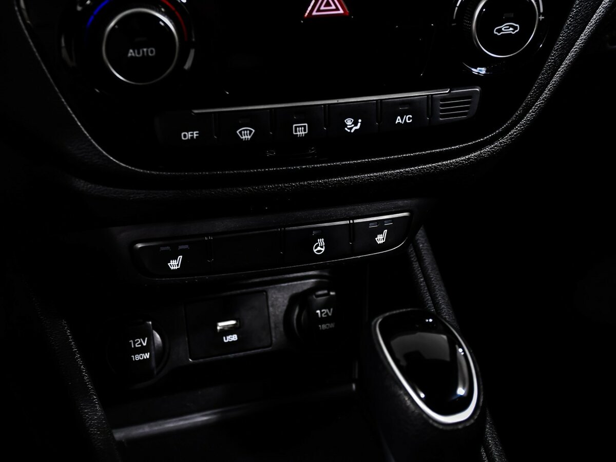 Купить Hyundai Solaris II, 2020, 94 278 км, фото №14