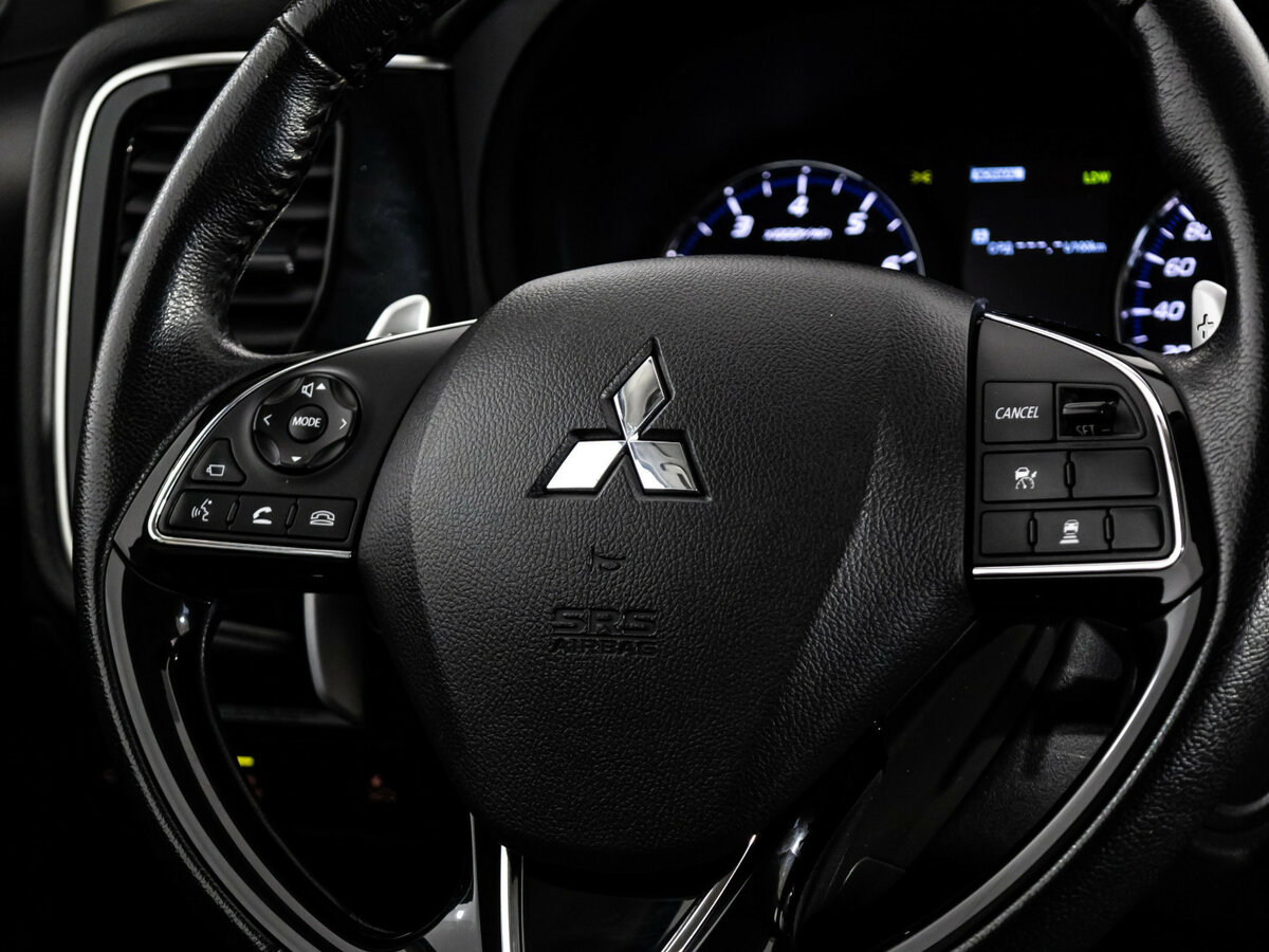 Купить Mitsubishi Outlander III Рестайлинг 2, 2018, 93 868 км, фото №9