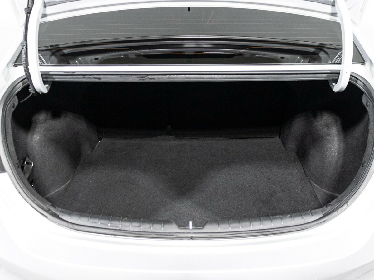 Купить Hyundai Solaris II, 2019, 129 351 км, фото №15