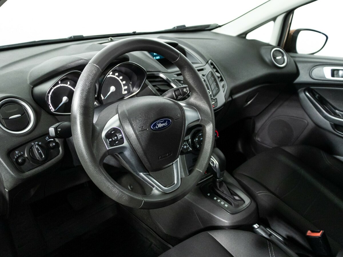 Купить Ford Fiesta Mk6 Рестайлинг, 2016, 75 842 км, фото №11
