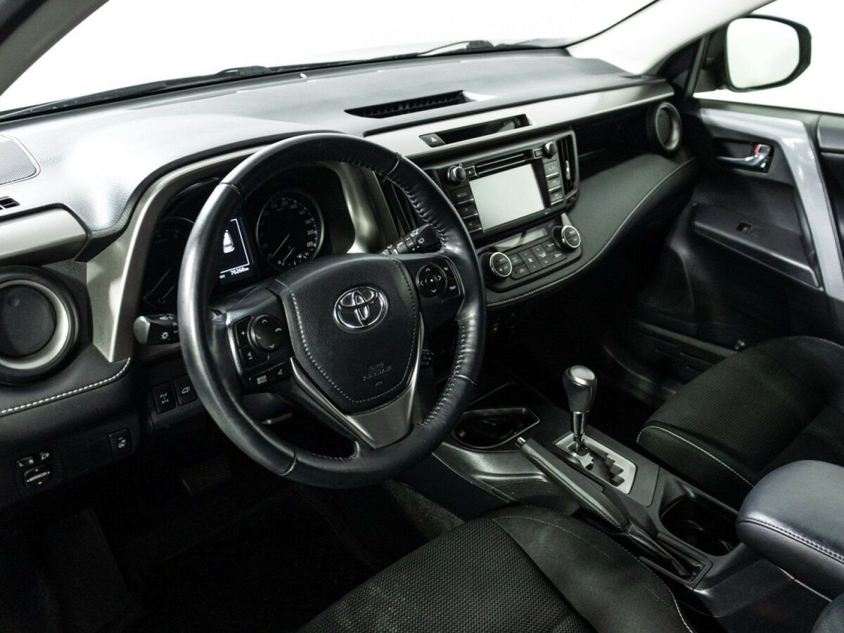 Купить Toyota RAV4 IV (XA40) Рестайлинг, 2015, 76 266 км, фото №11