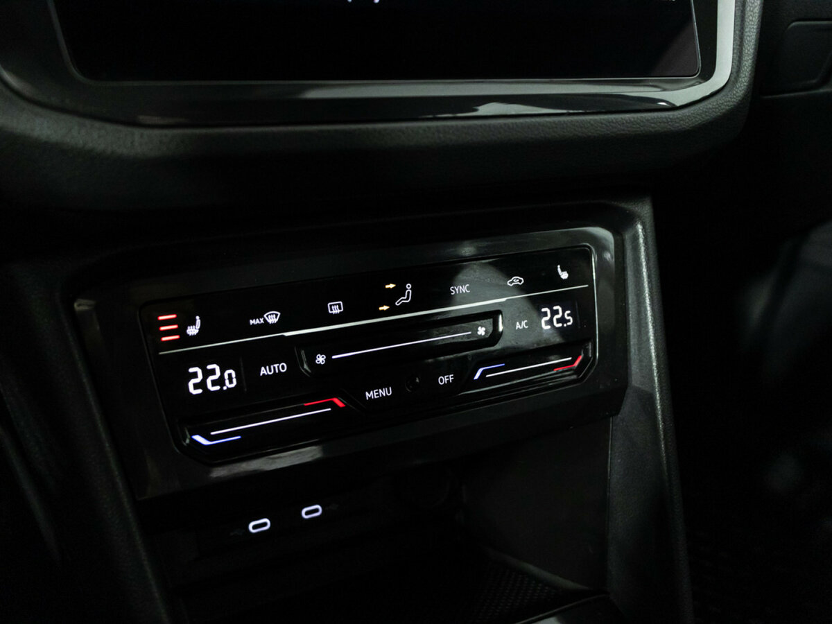 Купить Volkswagen Tiguan II Рестайлинг, 2021, 81 000 км, фото №16