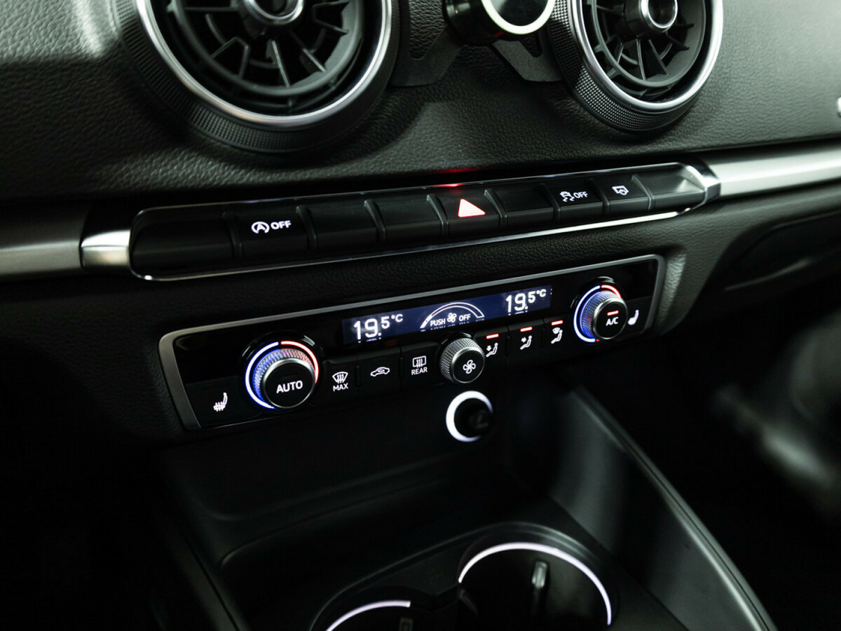 Купить Audi A3 III (8V) Рестайлинг, 2018, 88 000 км, фото №17